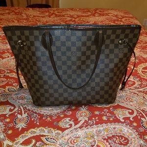 Louis Vuitton Neverfull MM